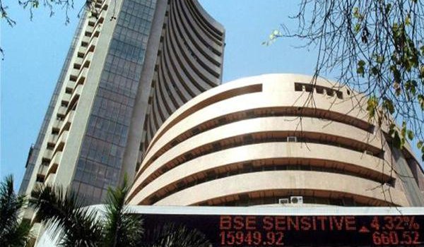 Sensex closes 25 points lower to 33819, nifty at 10382 level