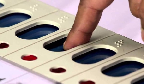 voting for madhya pradesh two vidhansabha seats kolaras and mungaoli