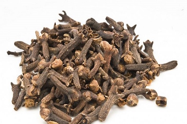 Blackhead and whitehead rid of cloves
