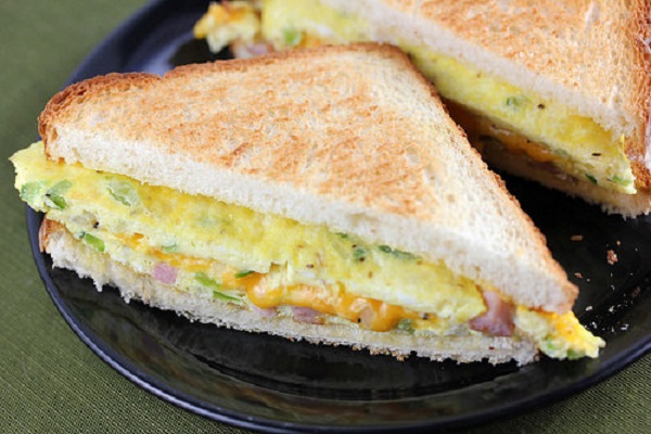 RECIPE-Created Tasty Grilled Omelette Sandwich