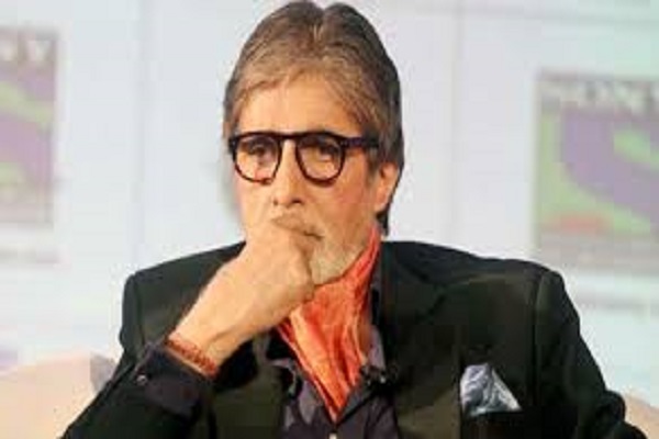 Amitabh is seeking jobs on Twitter!