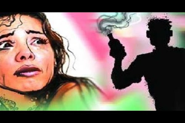 Tejab thrown on two female players in Meeruth