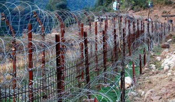 15 year old Girl and jawan injured as Pakistan violates ceasefire along Line of Control in kashmir
