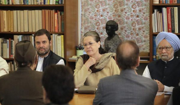 rahul gandhi now my boss too, let there be no doubt about that : Sonia Gandhi