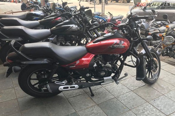 Bajaj will soon launch the new Avenger 180, which is going to close these bikes