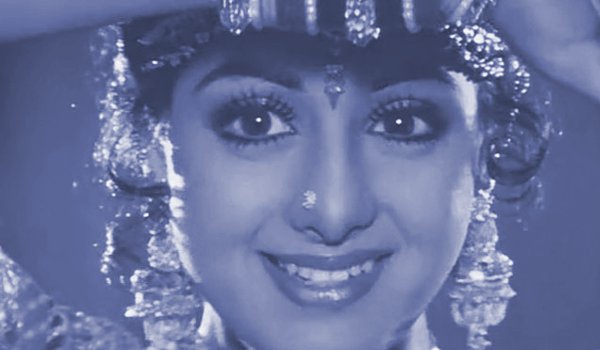 sridevi body reach mumbai
