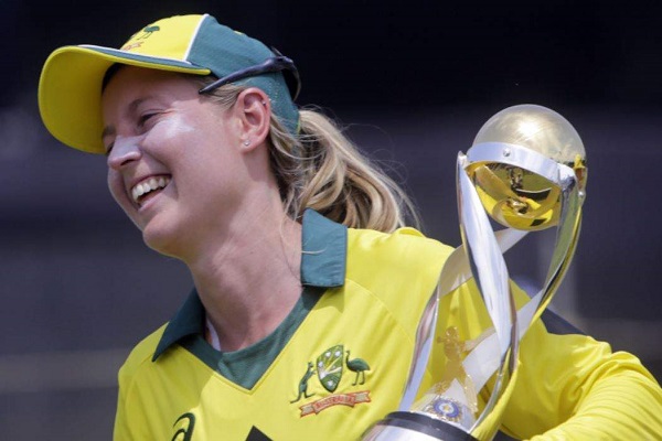 Australian women win triangular Twenty20 title defeating England by 57 runs