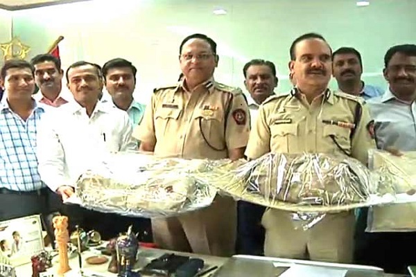 Bihar Two smugglers arrested with one and a half quintal ganja