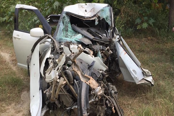 Greater Noida Five people die in road accident