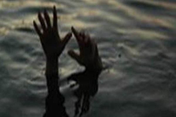 MP Negro-niece and sister's death shock brother commits suicide