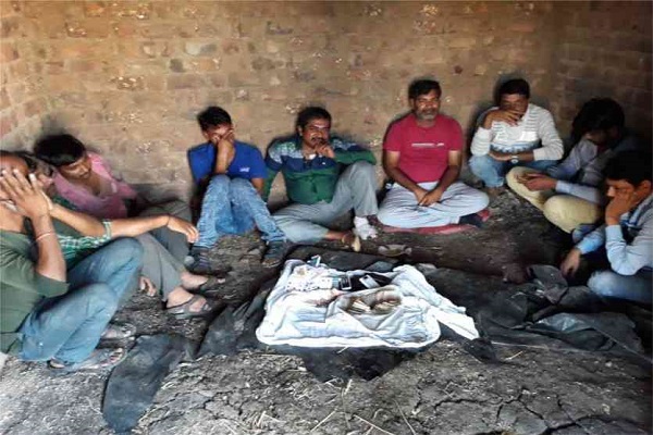 MP Police arrest 10 people playing gambling in Ujjain district