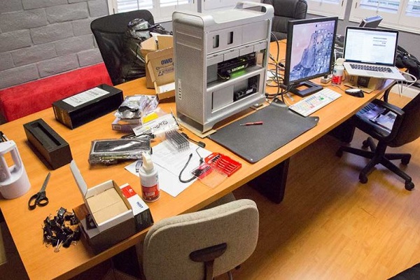 MP Two computer centers raided, selling porn movies arrested