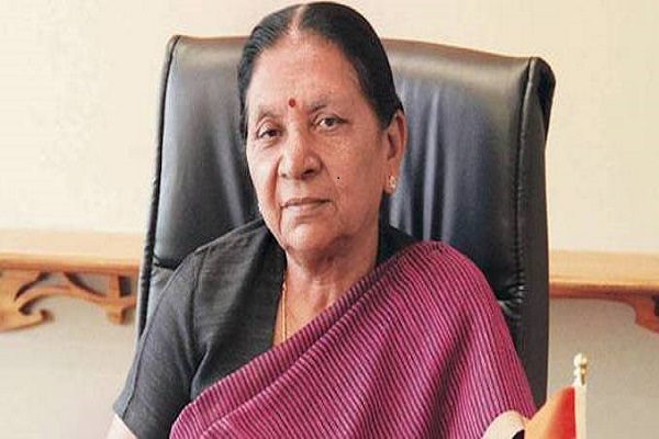 Madhya Pradesh Shivraj came to meet Anandiben Patel