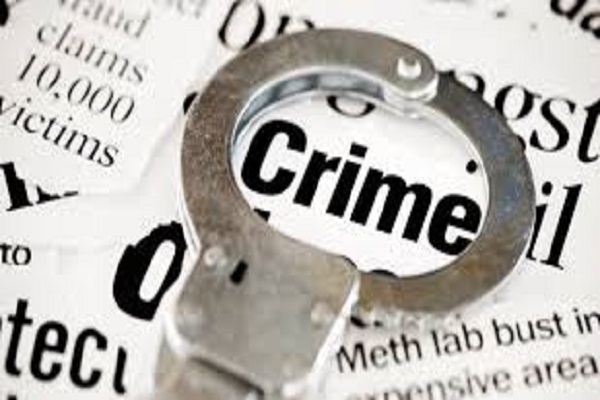 Madhya Pradesh mobile addicts wife husband wounded
