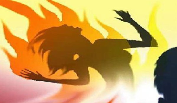 Married woman burnt alive due to LPG gas stove leak in jaipur