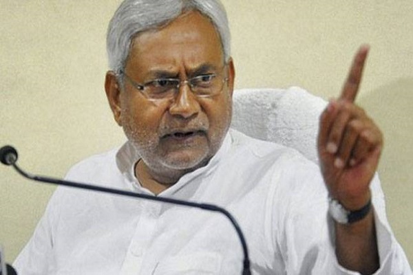 Nitish Kumar condoles the death of Kedarnath Singh