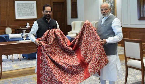 PM hands over chaadar to be offered at Dargah of Khwaja Moinuddin Chishti