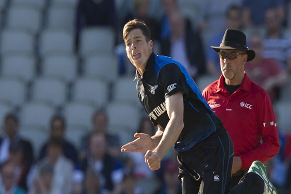 Sentiner out of IPL due to knee injury
