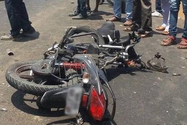 Uttar Pradesh Sultanpur road accident