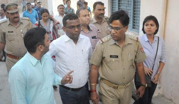 Kolkata police reached Mohammed Shami house in Amroha