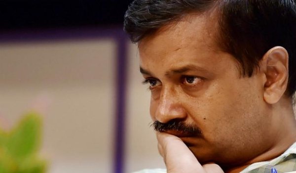 Arvind Kejriwal says sorry to Nitin Gadkari and Kapil Sibal