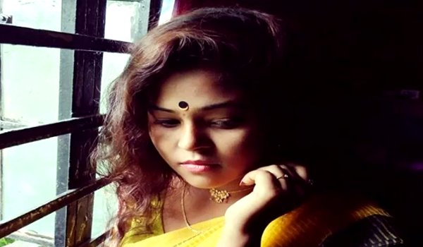 bengali TV actress Moumita Saha commits suicide