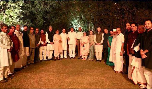 Sonia Gandhi hosts dinner for opposition parties