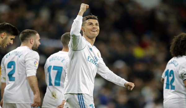 Cristiano Ronaldo, 8 games scoring four or more goals for Real Madrid