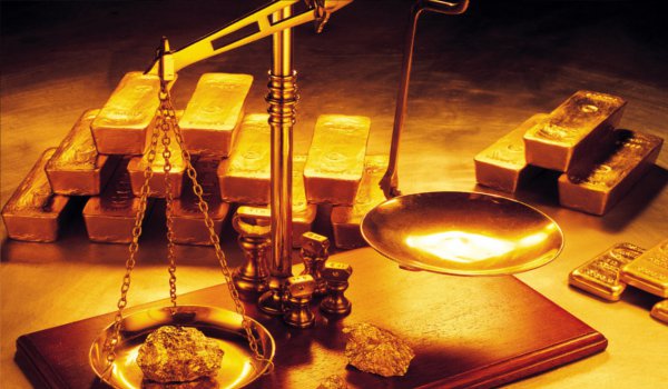 Gold tumbles by Rs 650, Silver followed suit and lost Rs 600