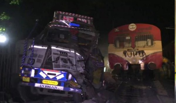 1 killed in collision of train and truck at hapur in uttar pradesh