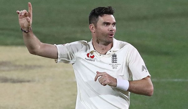 England's James Anderson worried for Test cricket