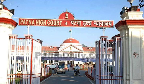 Patna High Court asks former Ministers to vacate their official quarters within 15 days