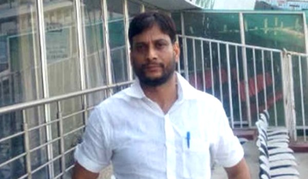 BSP leader Lalji Verma's son vikas shoots himself