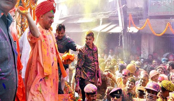UP CM Yogi Adityanath celebrates Holi with fervour in Gorakhpur