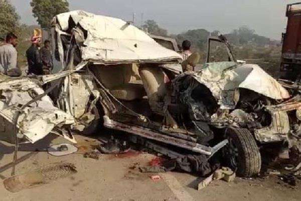 3 dead including family of collision MLA in car and truck