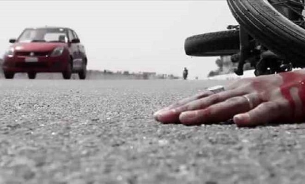 Two killed and five injured in highway and car collision