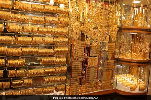 Delhi Sarafa Bazaar Gold and silver rose in wedding season