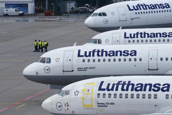 Germany Lufthansa Airlines canceled 8 hundred flights out of 16 hundred