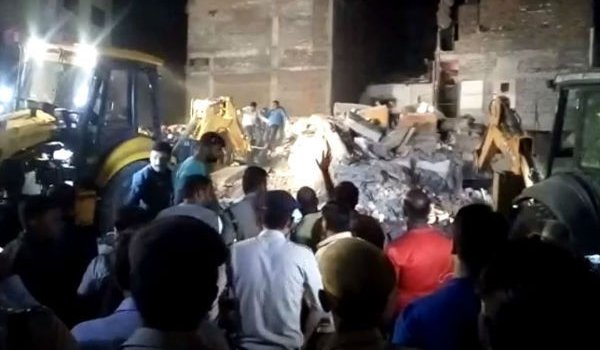 Indore hotel building collapses