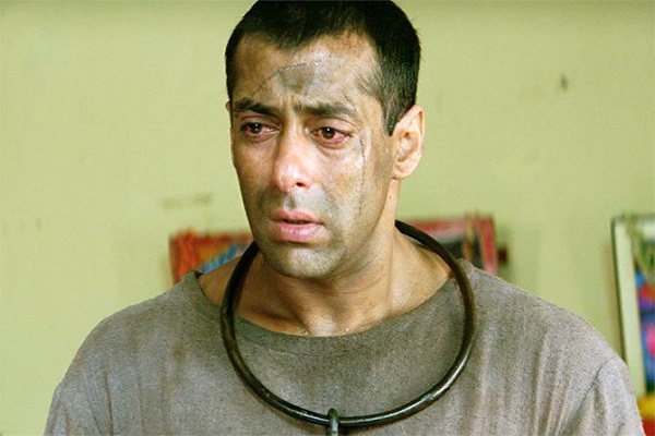 OMG Tiger jailed will take crores of rupees at stake