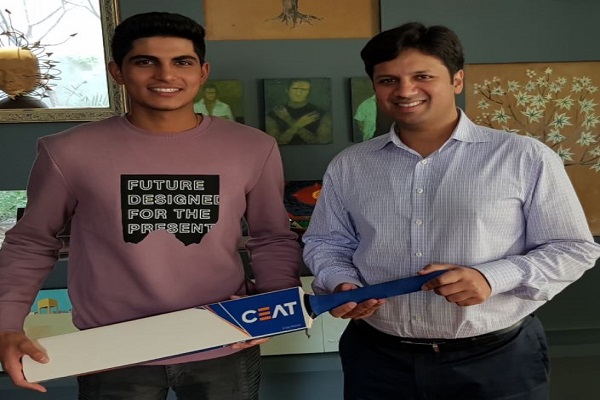 Shubhaman Gill will be use CEAT logo on the bat