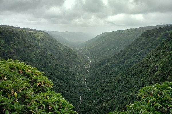 The famous hill station Panchgani in Maharashtra gets Charmed if you go
