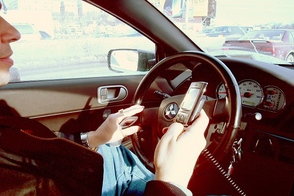 The survey reveals 60 percent of India driving time mobile is used