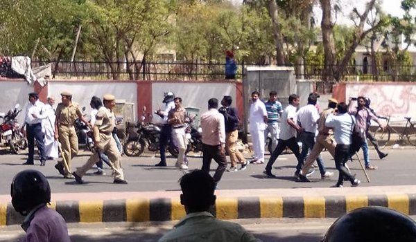 ajmer bandh : police lathicharge on bandh supporters in ajmer