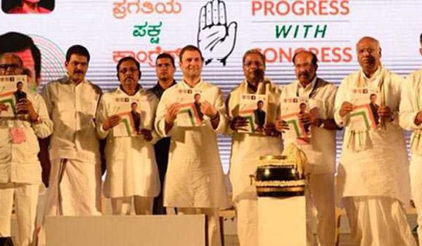 Karnataka election 2018 : rahul gandhi releases Congress manifesto