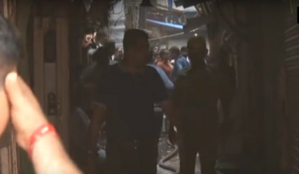 Chandni Chowk fire: one dead, several shops gutted