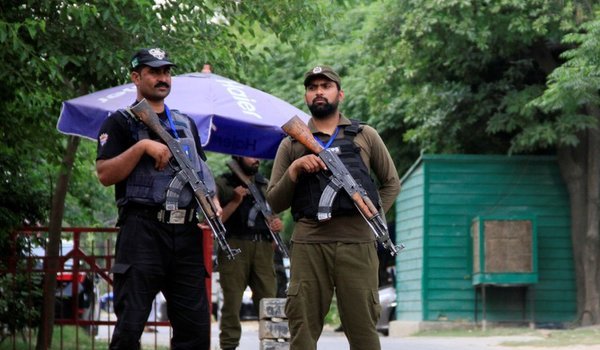 Gunman shoots at house of Pakistan Supreme Court judge
