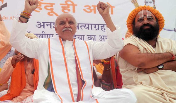 Former VHP leader Pravin Togadia begins indefinite fast in Gujarat