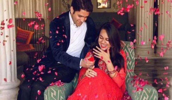 2015 ias topper tina dabi and runner up athar aamir ul shafi khan will marry in jammu and kashmir