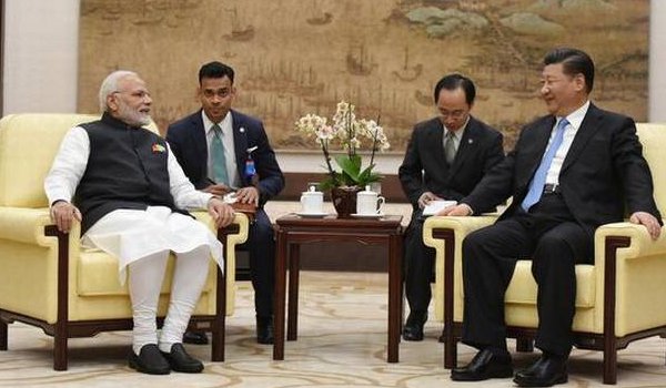 pm modi with china president xi jinping in wuhan